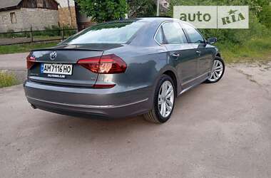 Седан Volkswagen Passat 2017 в Житомирі