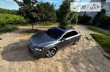 Седан Volkswagen Passat 2012 в Запорожье