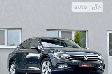 Volkswagen Passat 2019