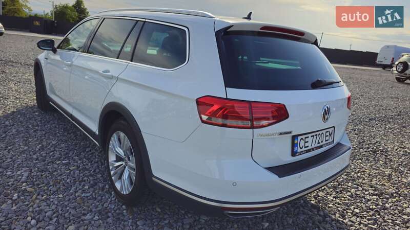 Універсал Volkswagen Passat 2017 в Глибокій