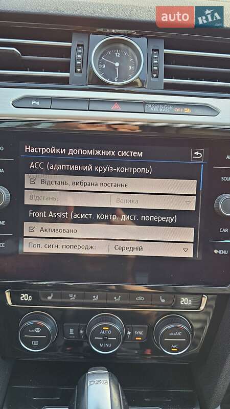 Універсал Volkswagen Passat 2017 в Глибокій