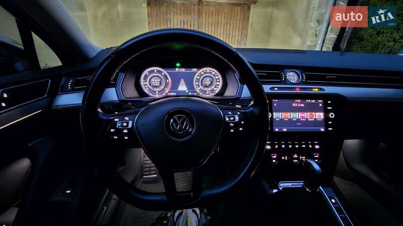 Універсал Volkswagen Passat 2017 в Глибокій