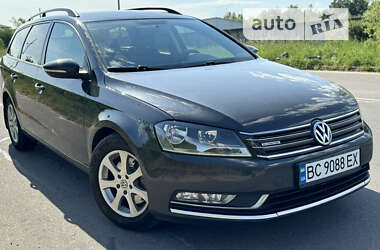 Універсал Volkswagen Passat 2014 в Львові