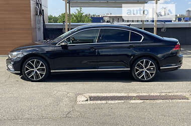 Volkswagen Passat 2020