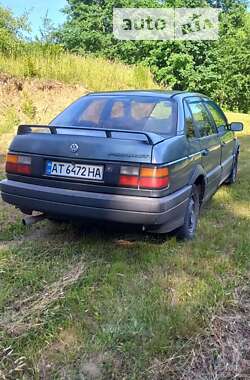 Седан Volkswagen Passat 1989 в Бурштыне