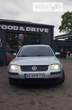 Седан Volkswagen Passat 2001 в Кривом Роге