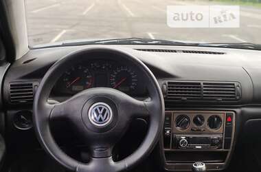 Седан Volkswagen Passat 1997 в Рівному