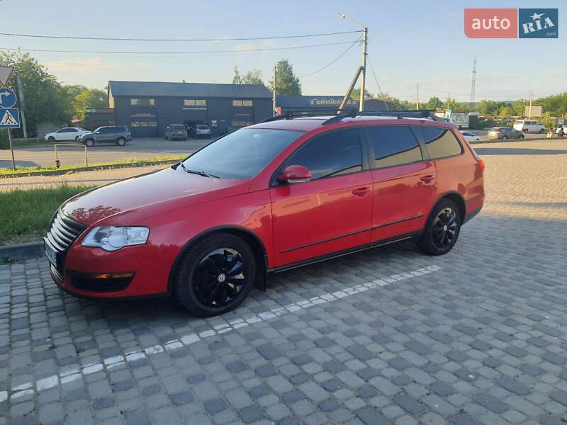 Универсал Volkswagen Passat 2010 в Ивано-Франковске