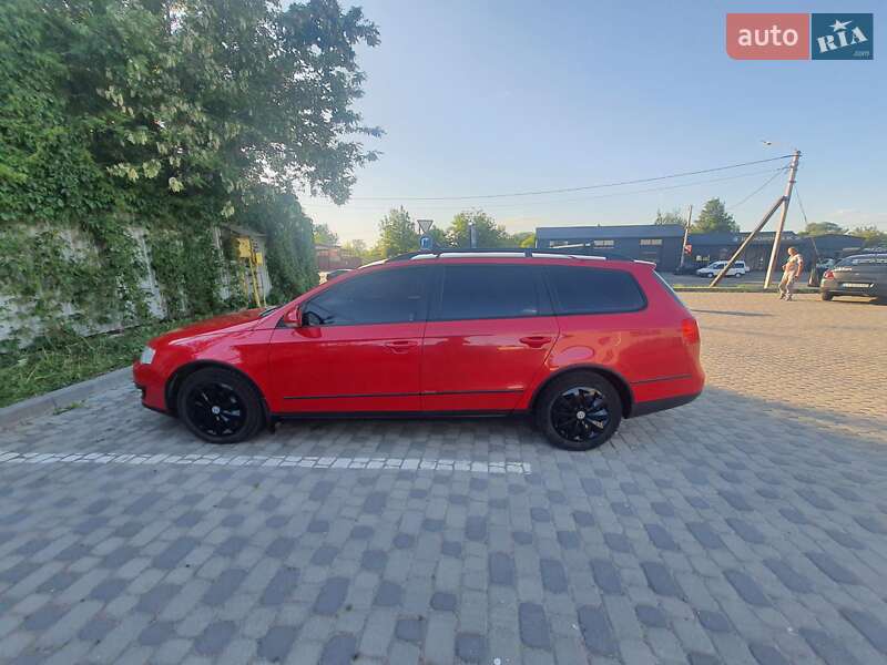 Универсал Volkswagen Passat 2010 в Ивано-Франковске
