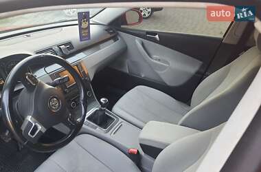 Универсал Volkswagen Passat 2010 в 