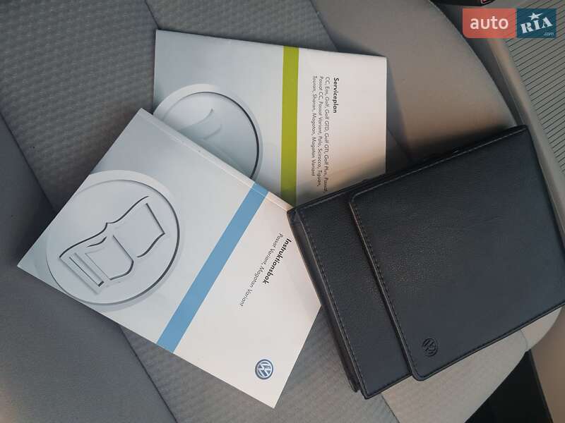 Универсал Volkswagen Passat 2010 в Ивано-Франковске