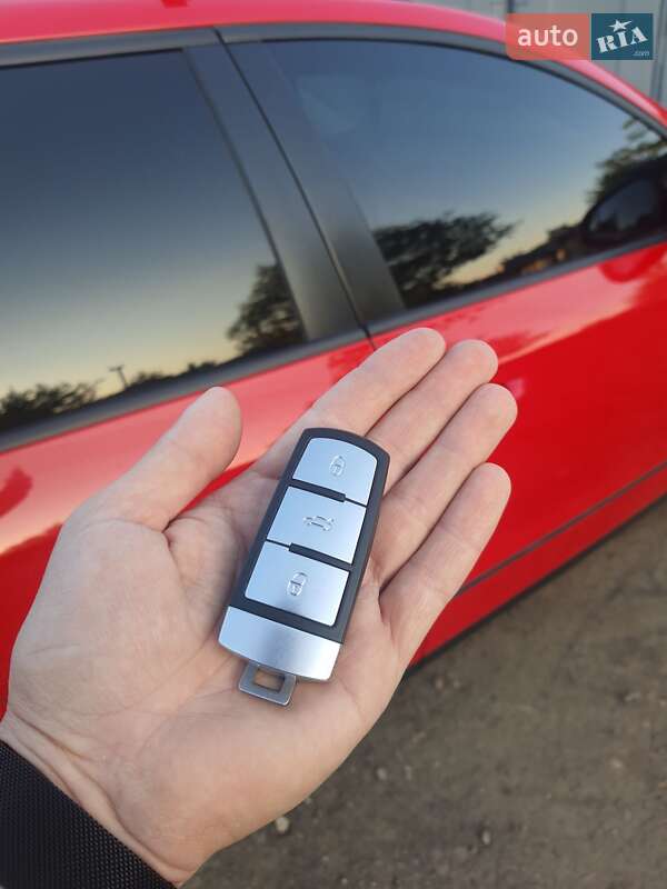 Универсал Volkswagen Passat 2010 в Ивано-Франковске