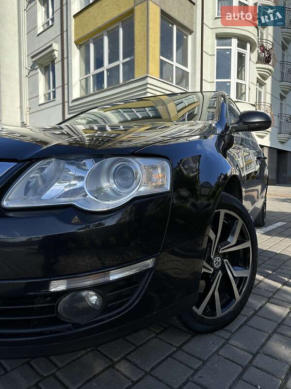 Седан Volkswagen Passat 2009 в Івано-Франківську