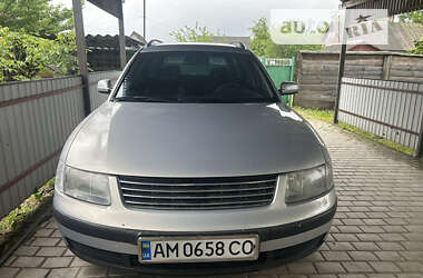 Універсал Volkswagen Passat 1998 в Житомирі