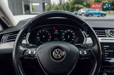 Універсал Volkswagen Passat 2017 в 
