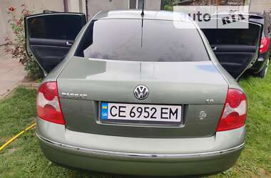 Седан Volkswagen Passat 2003 в Глыбокой