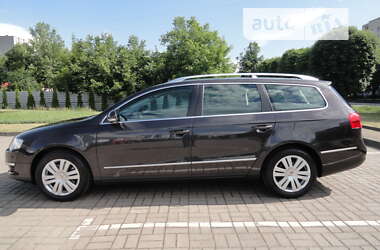 Універсал Volkswagen Passat 2010 в Луцьку