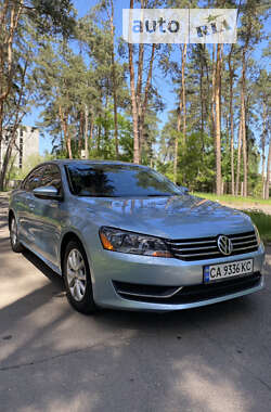 Седан Volkswagen Passat 2012 в Черкассах