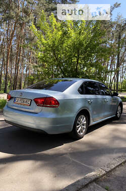 Седан Volkswagen Passat 2012 в Черкассах