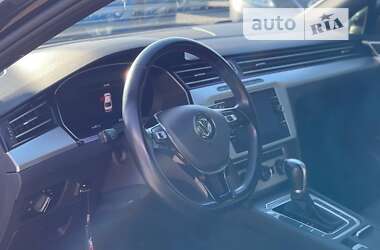 Седан Volkswagen Passat 2018 в Ужгороді