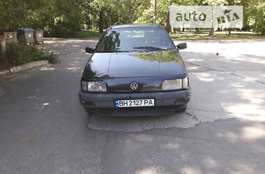 Универсал Volkswagen Passat 1991 в Одессе