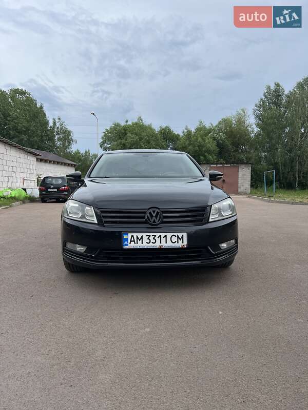 Седан Volkswagen Passat 2012 в Коростені