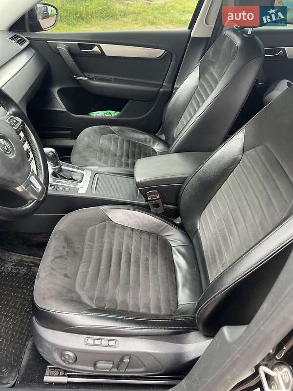Седан Volkswagen Passat 2012 в Коростені