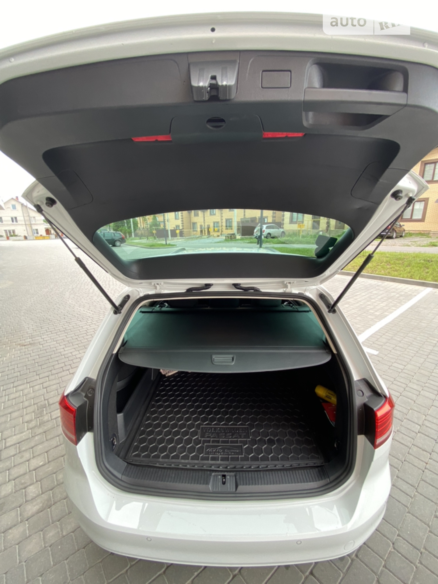 2018 Volkswagen Passat - мініатюра 11