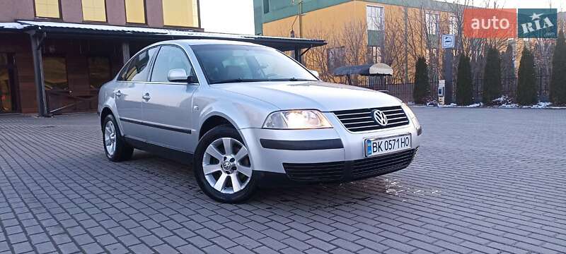 Седан Volkswagen Passat 2002 в Славском