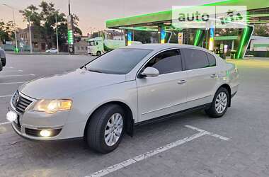 Седан Volkswagen Passat 2008 в Одессе