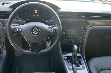 Седан Volkswagen Passat 2020 в 