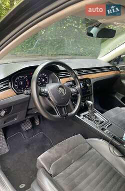 Седан Volkswagen Passat 2019 в Киеве