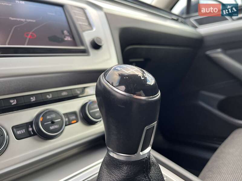 Универсал Volkswagen Passat 2016 в Золочеве фото 50 Универсал Volkswagen Passat 2016 в Золочеве