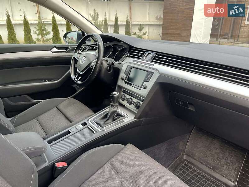 Универсал Volkswagen Passat 2016 в Золочеве фото 51 Универсал Volkswagen Passat 2016 в Золочеве