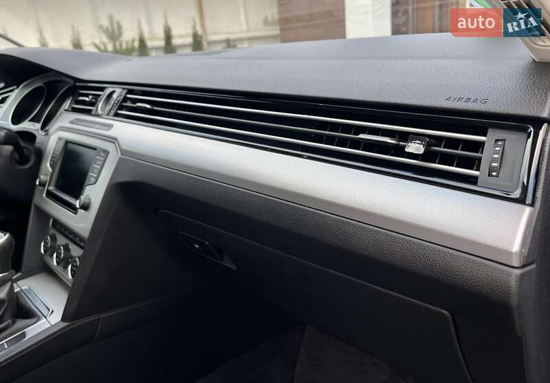 Универсал Volkswagen Passat 2016 в Золочеве фото 53 Универсал Volkswagen Passat 2016 в Золочеве