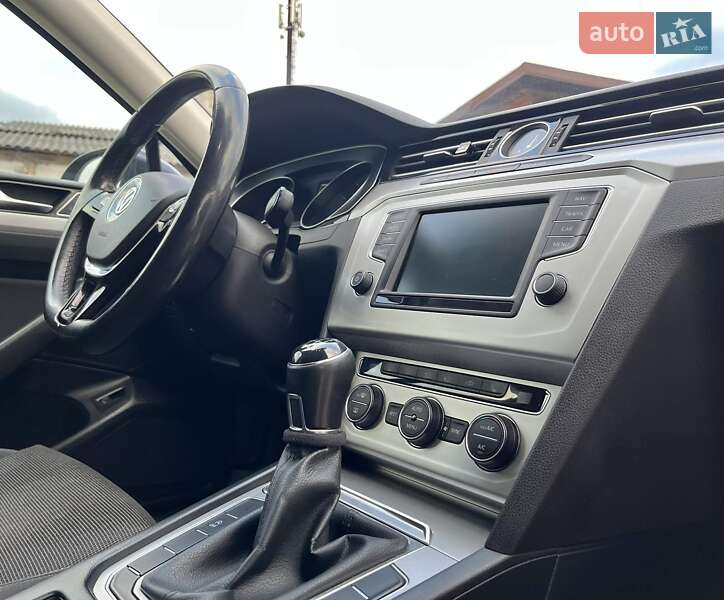 Универсал Volkswagen Passat 2016 в Золочеве фото 59 Универсал Volkswagen Passat 2016 в Золочеве