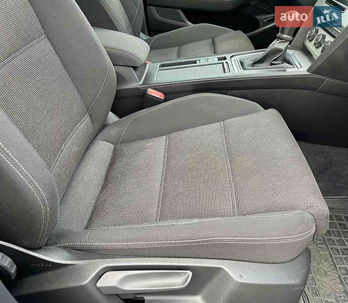 Универсал Volkswagen Passat 2016 в Золочеве фото 80 Универсал Volkswagen Passat 2016 в Золочеве