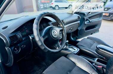 Седан Volkswagen Passat 2000 в Харькове