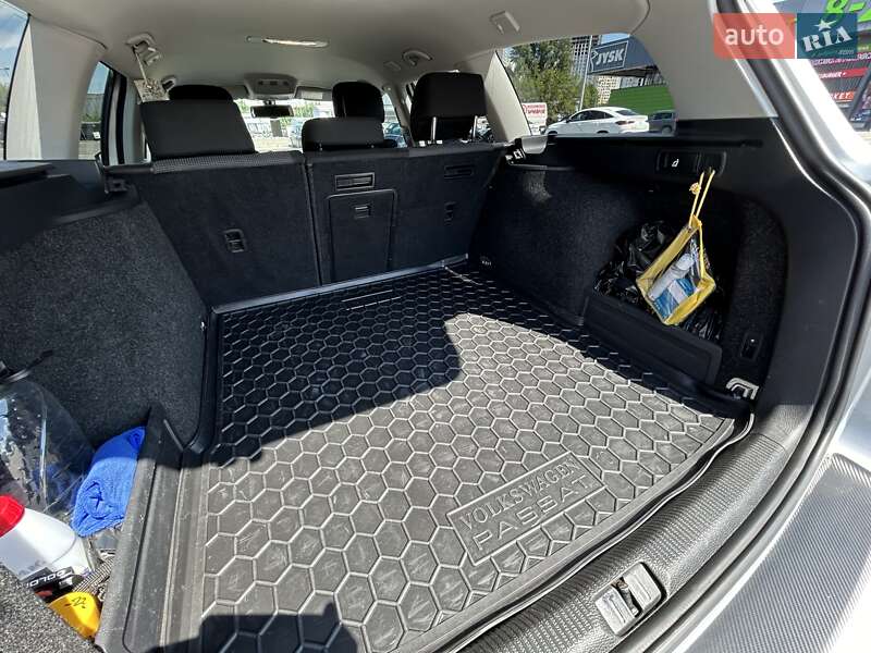 Універсал Volkswagen Passat 2011 в Києві