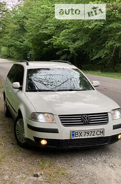 Универсал Volkswagen Passat 2002 в Староконстантинове