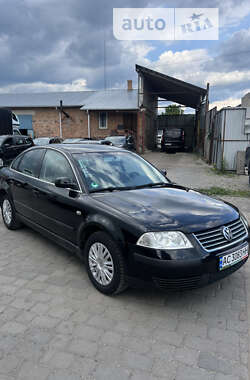 Седан Volkswagen Passat 2002 в Ковелі