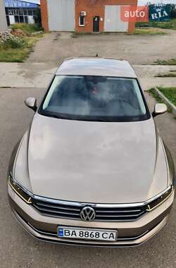 Седан Volkswagen Passat 2015 в Долинской