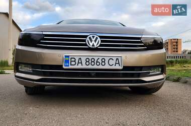 Седан Volkswagen Passat 2015 в Долинской