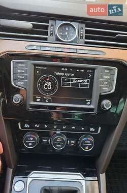 Седан Volkswagen Passat 2015 в Долинской