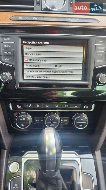 Седан Volkswagen Passat 2015 в Долинській