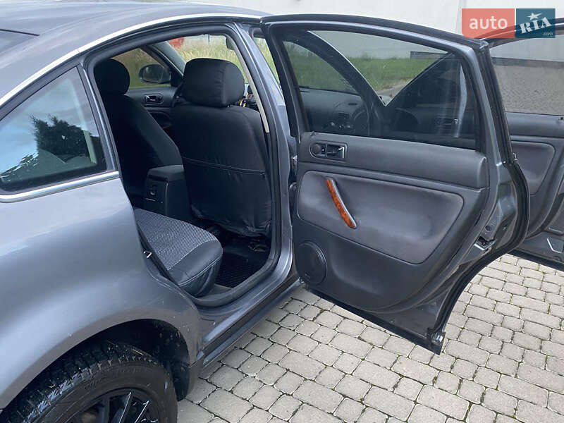 Седан Volkswagen Passat 2005 в Львові