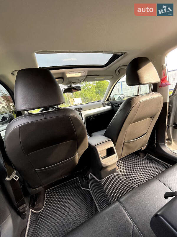 Седан Volkswagen Passat 2012 в Бродах фото 21 Седан Volkswagen Passat 2012 в Бродах