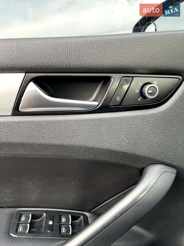 Седан Volkswagen Passat 2012 в Бродах фото 34 Седан Volkswagen Passat 2012 в Бродах