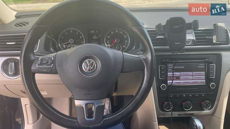 Седан Volkswagen Passat 2015 в Харькове