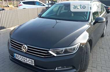 Універсал Volkswagen Passat 2016 в Ужгороді